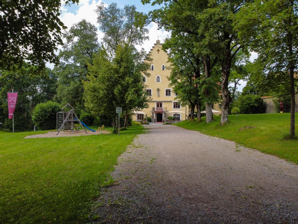 Schloss Zu Hopferau