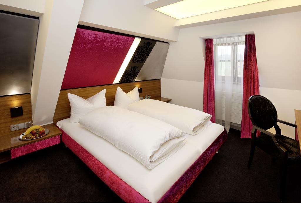Schloss Zu Hotel 3*