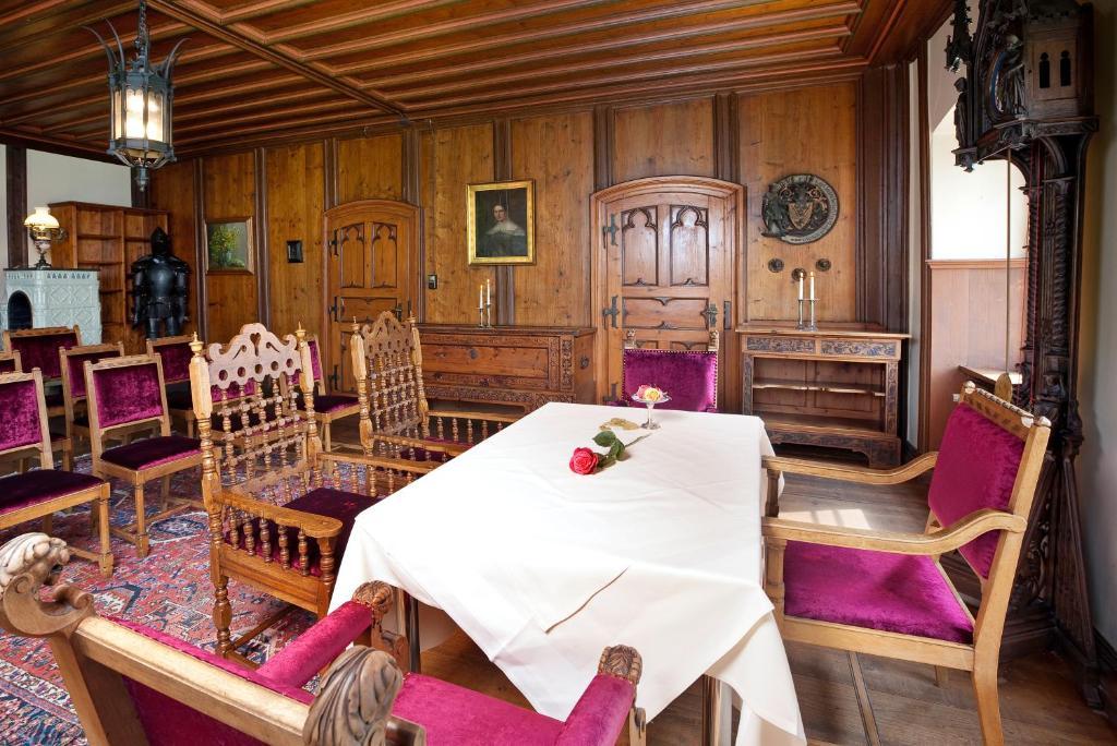 Schloss Zu Hotel 3*